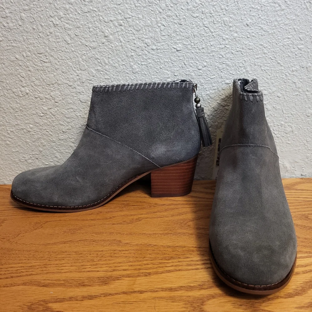 NWT Toms Gray Heeled Booties Size 8